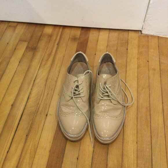 Nude Patent Leather Rosalie Wishbone Shoes (size 9.5) - Picture 8 of 8